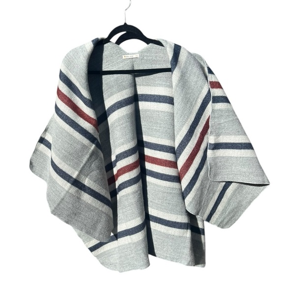 🌻Marine Layer "Levi Wrap" Wearable Blanket Poncho - Picture 5 of 10